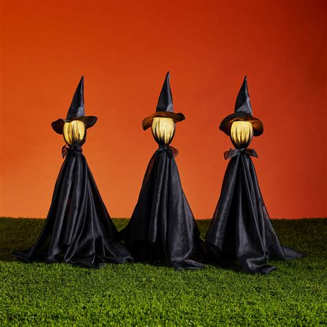 Witch stakes trinket for halloween